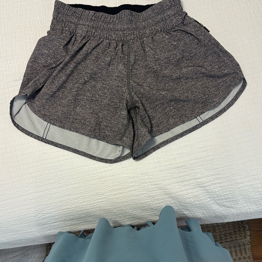 Lululemon Athletica Gray Athletic Shorts with Elastic Waistband